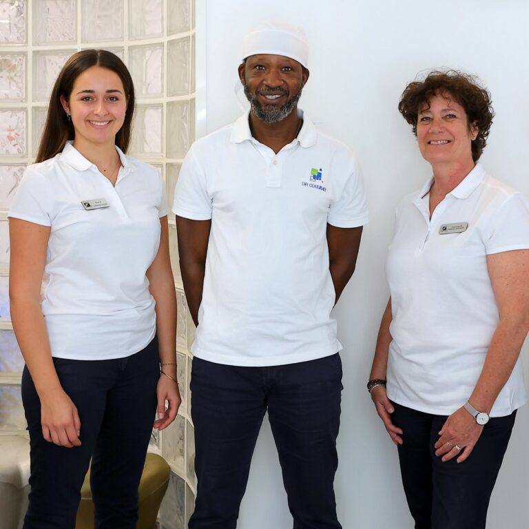 L'équipe du cabinet d'orthodontie du Dr Coulibaly